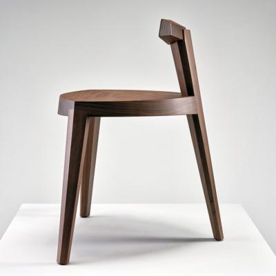 JOMO TARIKU MeQuamya Chair