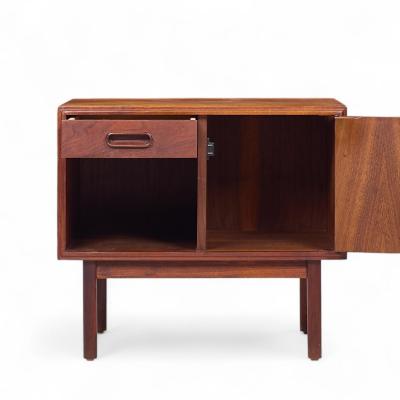 Jack Cartwright Jack Cartwright for Founders Mid Century Walnut Nightstands Pair