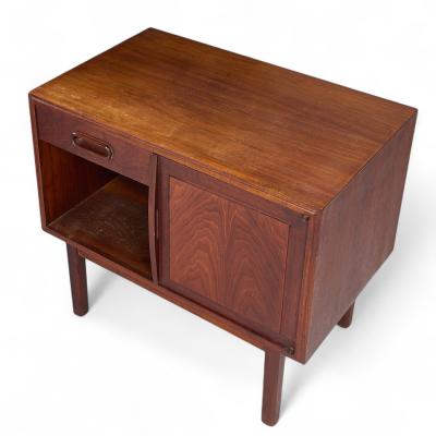 Jack Cartwright Jack Cartwright for Founders Mid Century Walnut Nightstands Pair