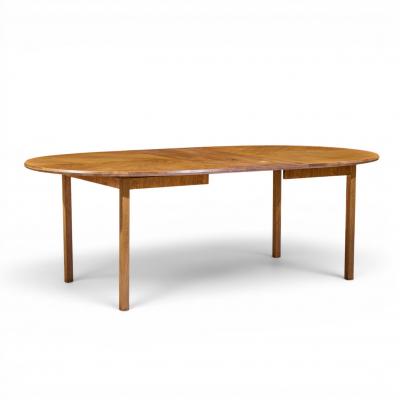 Jack Cartwright Jack Cartwright for Founders Style Oak Expanding Dining Table with 2 Leaves
