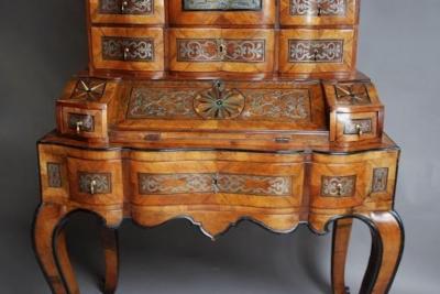 Jacob Arend South German walnut bureau cabinet on stand