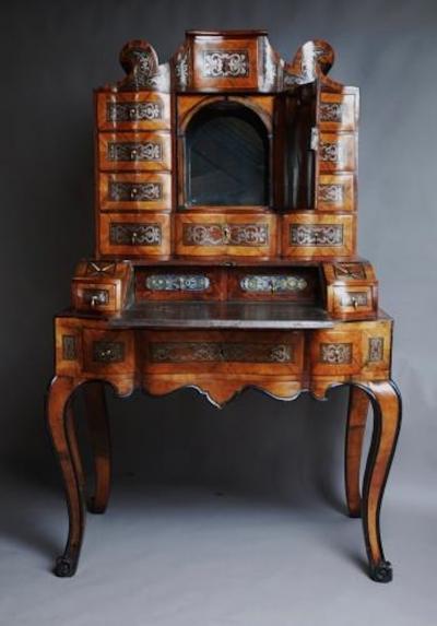Jacob Arend South German walnut bureau cabinet on stand
