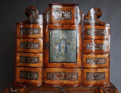Jacob Arend South German walnut bureau cabinet on stand