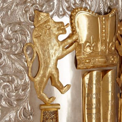 Jacob Langleben Silver gilt Judaica Torah breast plate by Jacob Langleben 1896