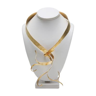 Jacques Jarrige Gold Necklace by Jacques Jarrige Flora 