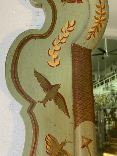 James Mont 1940S HAND PAINTED CHINOISERIE MIRROR AND SETTEE SUITE