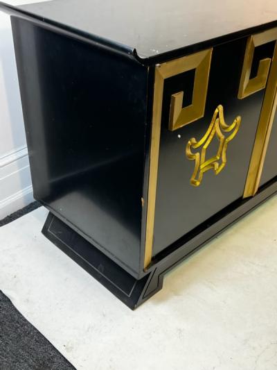 James Mont DRAMATIC MODERNIST CHINOISERIE MID CENTURY CABINET ATTRIBUTED TO JAMES MONT