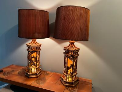 James Mont PAIR OF GILT GESSO WOOD CHINOISERIE LAMPS IN THE MANNER OF JAMES MONT