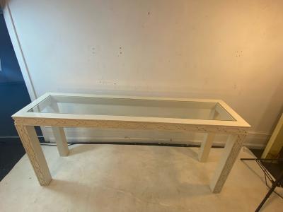 James Mont WHITE CHINOISERIE STYLE CONSOLE TABLE IN THE MANNER OF JAMES MONT