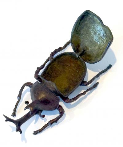 Japanese Articulate Bronze Beetle Jizai Okimono Attributed to Myochin Linage