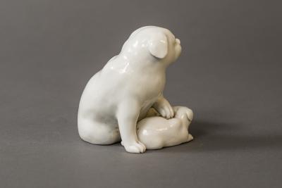 Japanese Edo Period Hirado Porcelain Sculpture of Mother and Puppies
