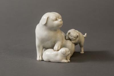 Japanese Edo Period Hirado Porcelain Sculpture of Mother and Puppies