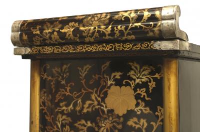 Japanese Meiji Black Lacquered tag re