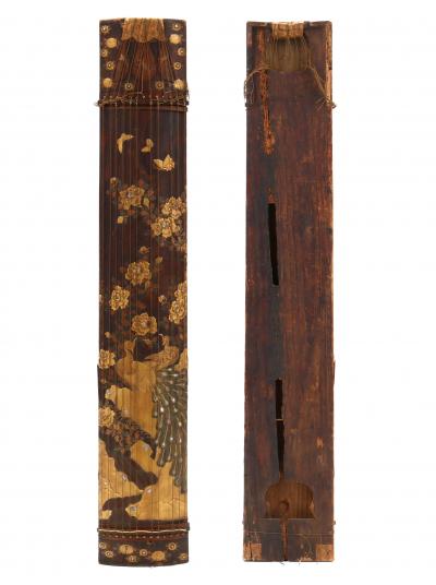 Japanese Meiji Han Koto with Maki e Lacquer Decoration