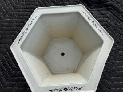 Japanese Plant Pot w Tray