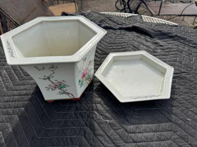 Japanese Plant Pot w Tray