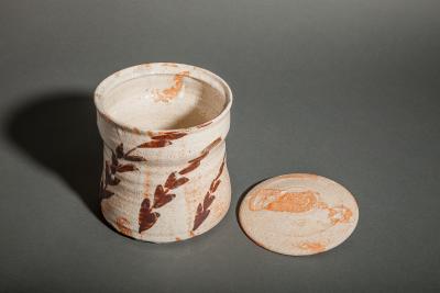 Japanese Shino Ware Mizusashi Water Container 