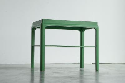 Japanese Style Side or Coffee Table in Jade Lacquered Wood Early 20th Century