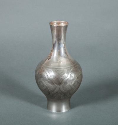 Japanese Vase in Pure Silver