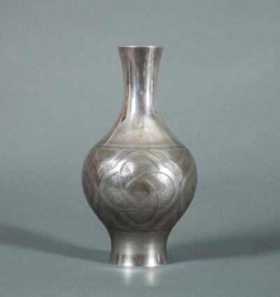 Japanese Vase in Pure Silver