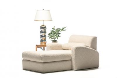 Jay Spectre Jay Spectre Steamer Chaise for Century Furniture in Ivory White Boucl c 1990s