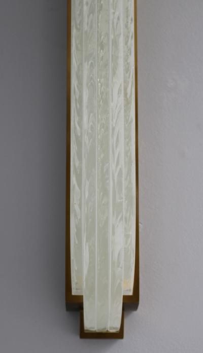 Jean Perzel A FINE LARGE FRENCH ART DECO BRONZE AND GLASS WALL LIGHT BY PERZEL