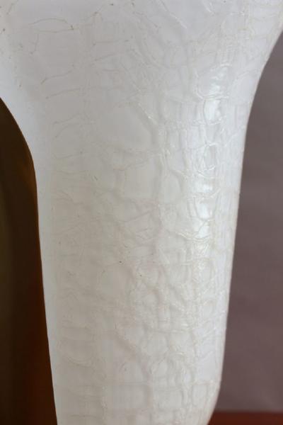 Jean Perzel Fine French 1950s Satin Brass and White Craquel Glass Table Lamp by Perzel