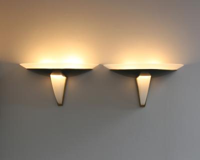 Jean Perzel Pair of Fine French Art Deco Glass and Green Patinated Bronze Sconces by Perzel