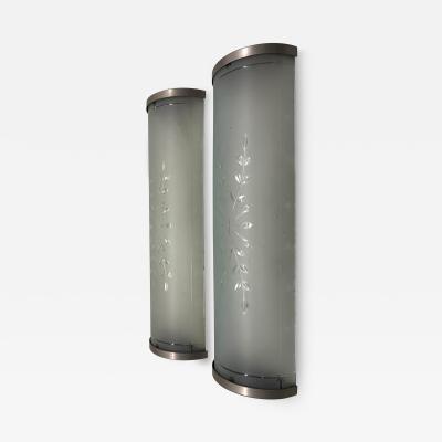Jean Perzel Pair of Large French Art Deco Engraved Opaque Glass Wall Sconces Atelier Perzel