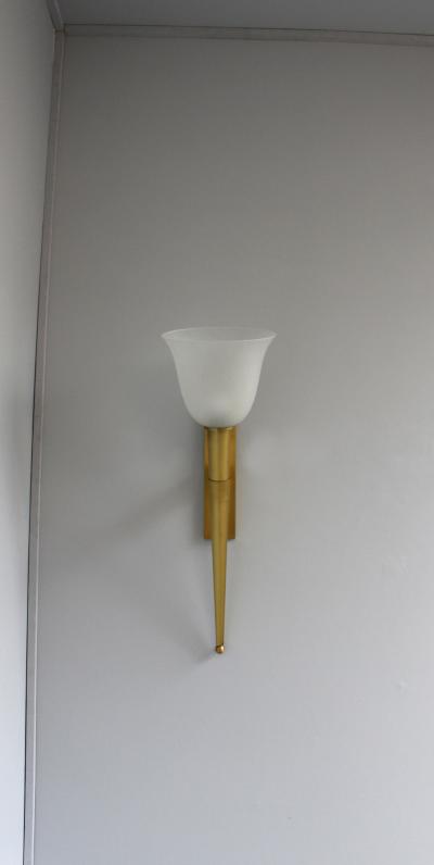 Jean Perzel UNUSUALLY LARGE FINE FRENCH 1950S BRONZE AND GLASS TORCHERE SCONCE BY PERZEL