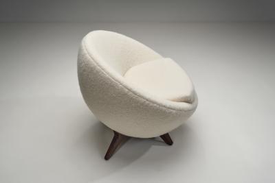 Jean Roy re Mid Century Modern Ovoid Lounge Chair in the manner of Jean Roy re Europe 1950s