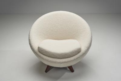 Jean Roy re Mid Century Modern Ovoid Lounge Chair in the manner of Jean Roy re Europe 1950s