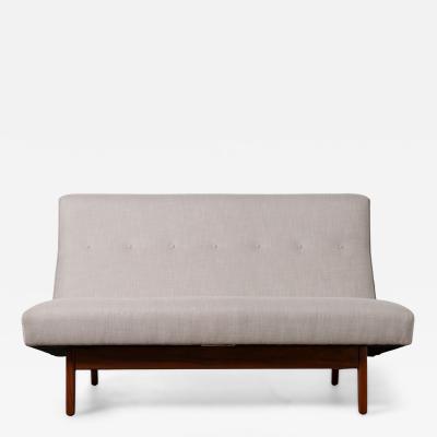 Jens Risom Jens Risom Armless Settee in Walnut Cradle Frame with Linen Upholstery 1960s