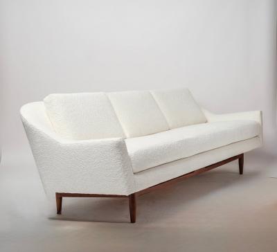 Jens Risom Jens Risom Model 2516 Sculptural Sofa Vanilla Ice Cream Boucl w Walnut Base