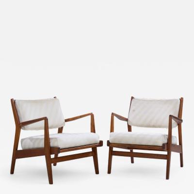 Jens Risom Jens Risom U430 Mid Century Walnut Lounge Chairs Pair