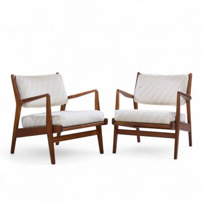 Jens Risom Jens Risom U430 Mid Century Walnut Lounge Chairs Pair