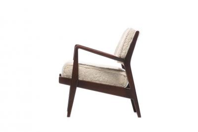 Jens Risom Jens Risom Walnut Lounge Chairs in Ivory Shearling circa 1950s