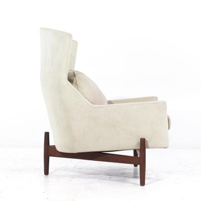 Jens Risom Jens Risom for Jens Risom Design Mid Century Walnut Big Chair