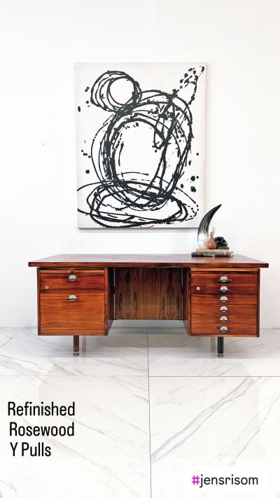 Jens Risom Large Rosewood Executive Desk Jens Risom Y Pulls 1960s