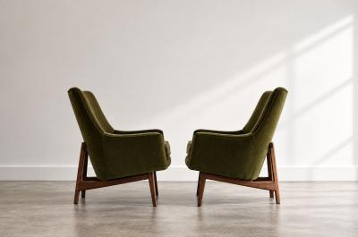 Jens Risom Lounge Chairs Model 2136 by Jens Risom in Velvet and Walnut C 1950s