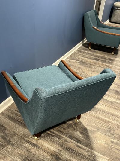 Jens Risom MID CENTURY ORIGINAL TEAL UPHOLSTERY ARMCHAIRS ON CASTER WHEELS