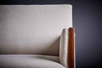 Jens Risom Newly upholstered Kvadrat Jens Risom settee or two seater USA 1950s