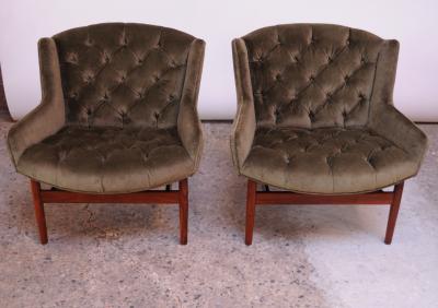 Jens Risom Pair of Jens Risom Walnut Floating Lounge Chairs in Olive Velvet