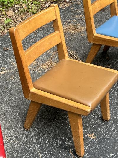 Jens Risom SET OF 10 MID CENTURY WOOD CHILD CHAIRS ATTRIBUTED TO JENS RISOM