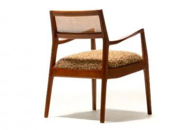 Jens Risom Set of 8 Fully Restored Jens Risom Mid Century Modern Playboy Dining Chairs