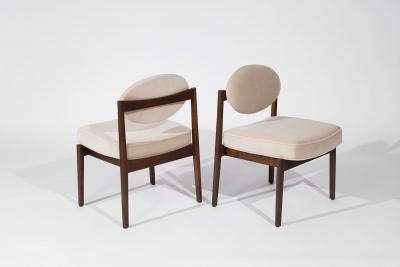 Jens Risom Set of Walnut Side Chairs by Jens Risom in Natural Mohair C 1950s
