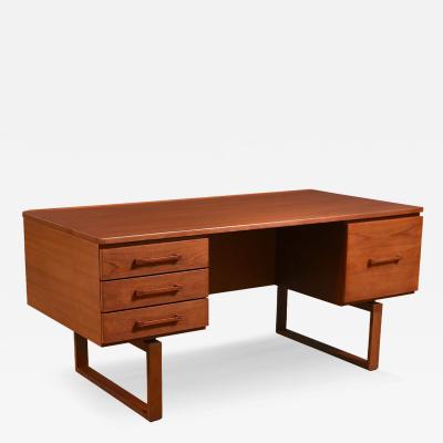 Jensen Henning Henning Jensen Torbin Valeur Teak Desk with Bookcase for Dyrlund