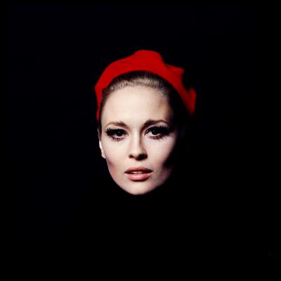 Jerry Schatzberg Faye Dunaway Red Hat
