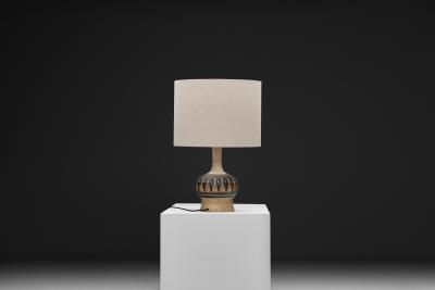 Jette Heller e Stoneware Table Lamp with Black Glazed Reliefs by Jette Heller e Denmark 1970s