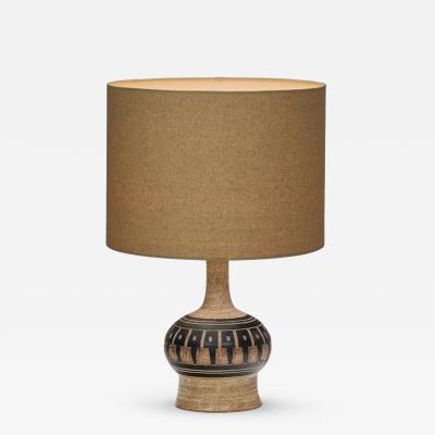 Jette Heller e Stoneware Table Lamp with Black Glazed Reliefs by Jette Heller e Denmark 1970s